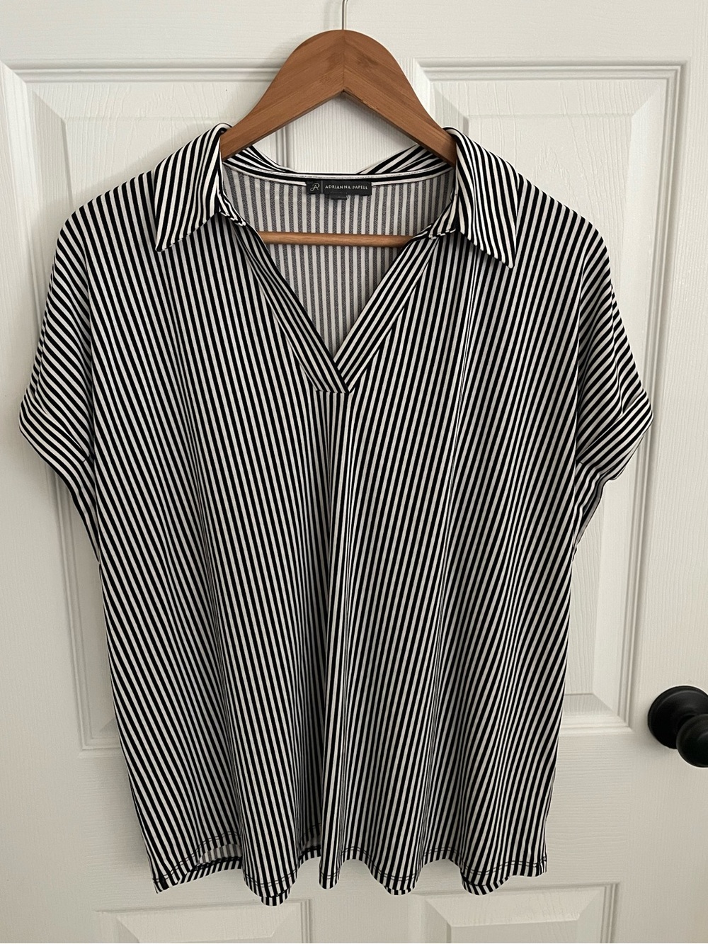 Adrianna Papell Black White Striped Blouse V Neck Short Sleeve Top XL Plus